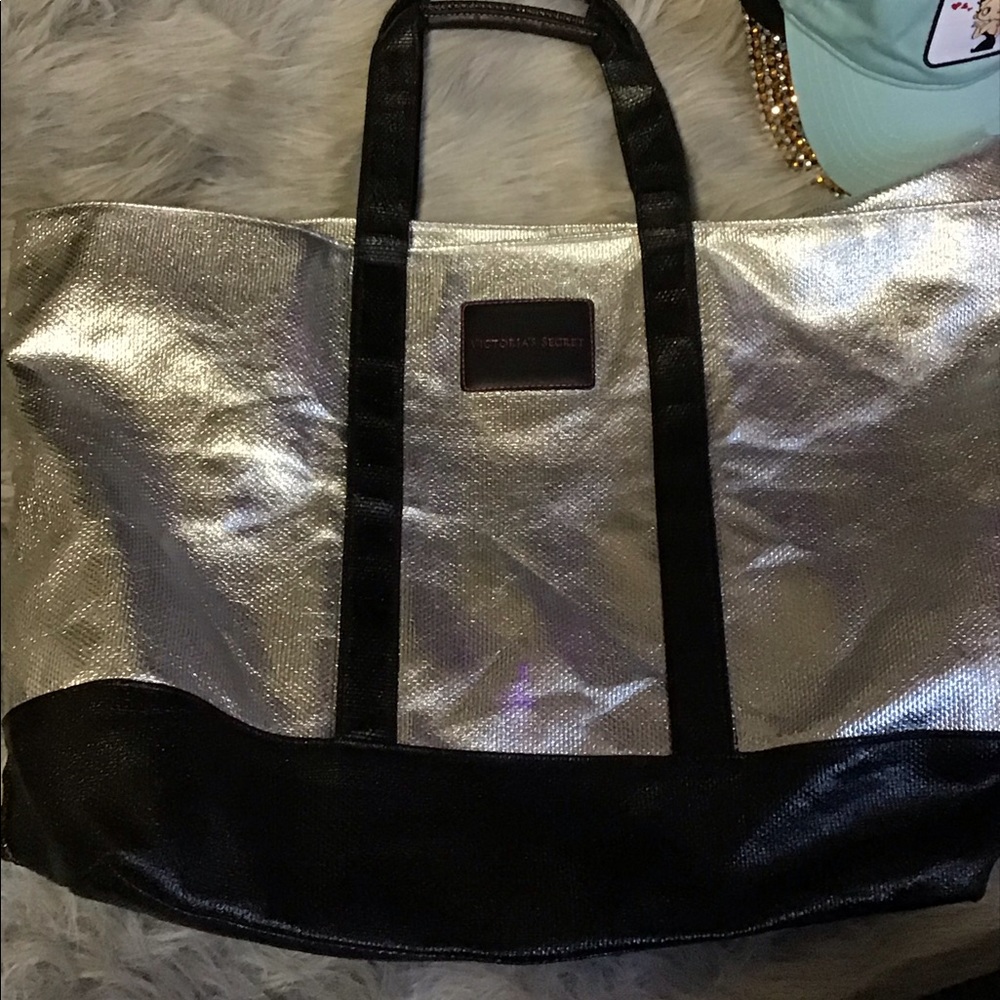 VICTORIA’s SECRET BAG
